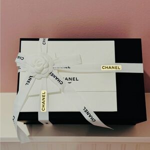 Auth. Chanel Magnetic Box, White Camilla, Ribbon, Care package & Receipt holder